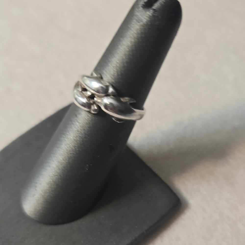 Elegant Silver Women's Ring For The lover Of Dolphins, So Sweet Size 6